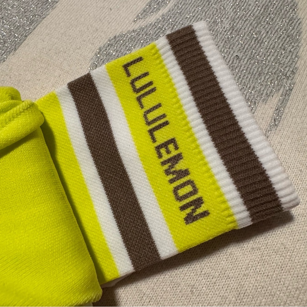 lululemon athletica White and Lime Mid Crew Socks - Picture 3 of 4